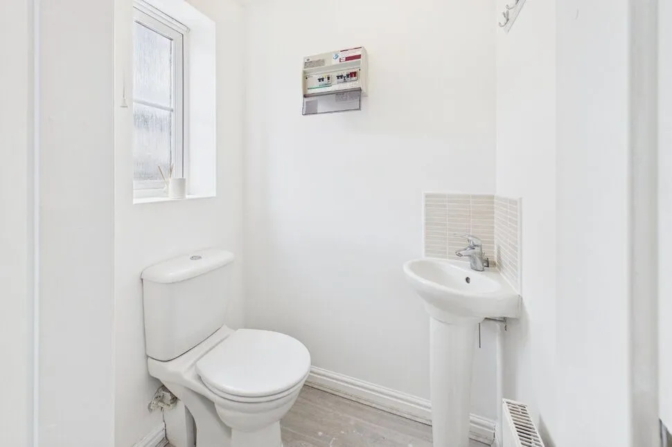 Ash Tree Grove, Leeds, West Yorkshire, LS14, photo 6