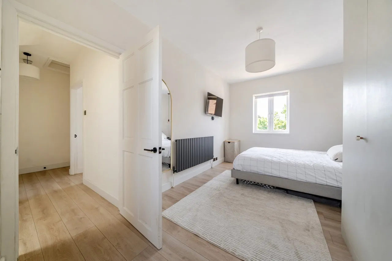Brookehowse Road, SE6, photo 16