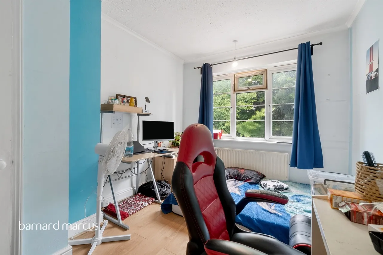 London Road, Mitcham, CR4, photo 10