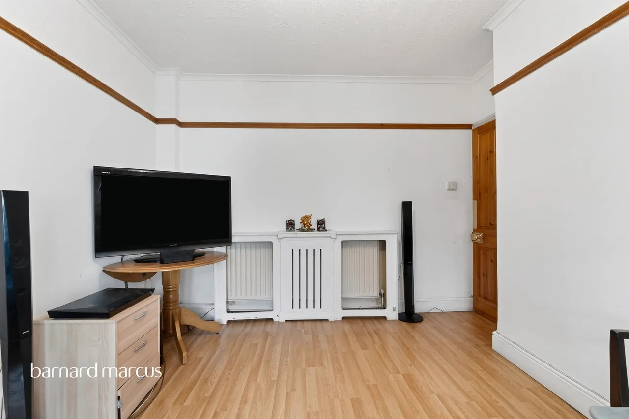 London Road, Mitcham, CR4, photo 5