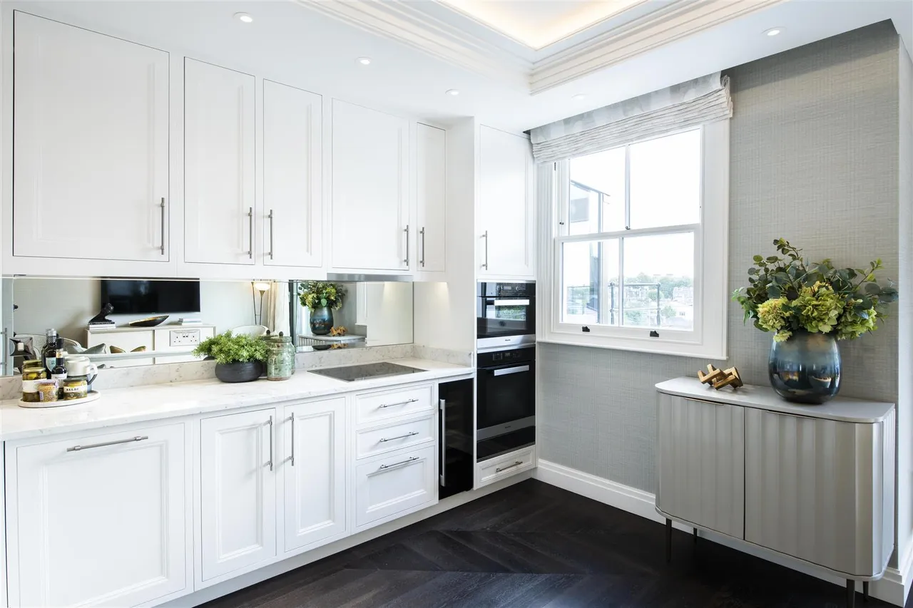 Prince Of Wales Terrace, Kensington, London, W8 5PQ, photo 3