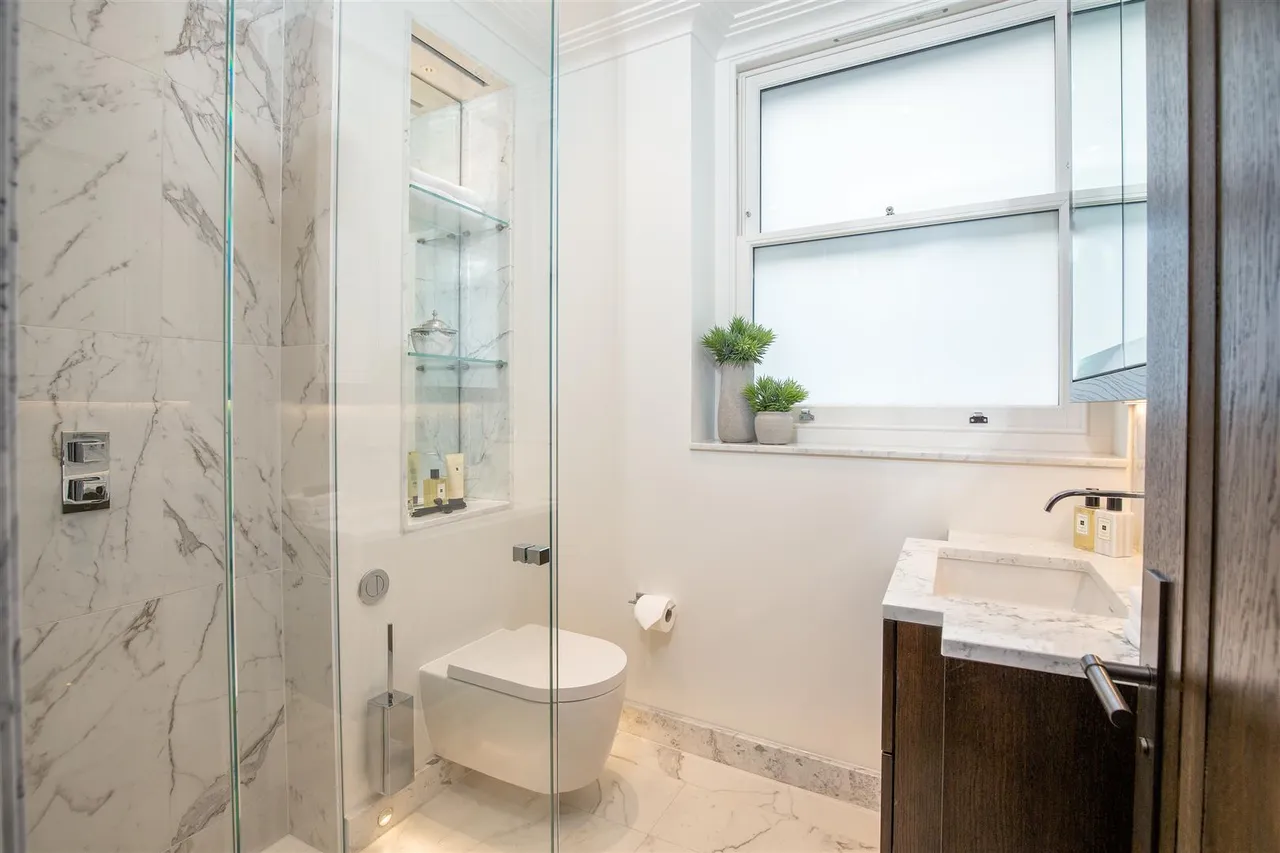 Prince Of Wales Terrace, Kensington, London, W8 5PQ, photo 11