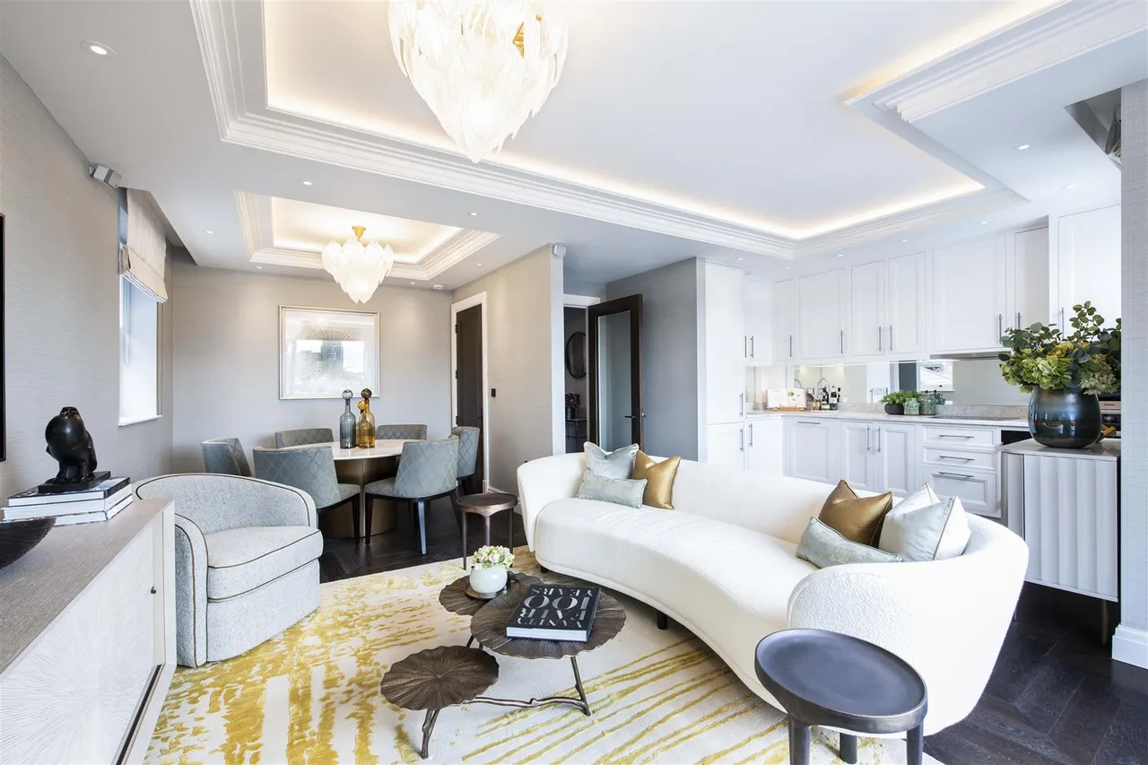 Prince Of Wales Terrace, Kensington, London, W8 5PQ, photo 4