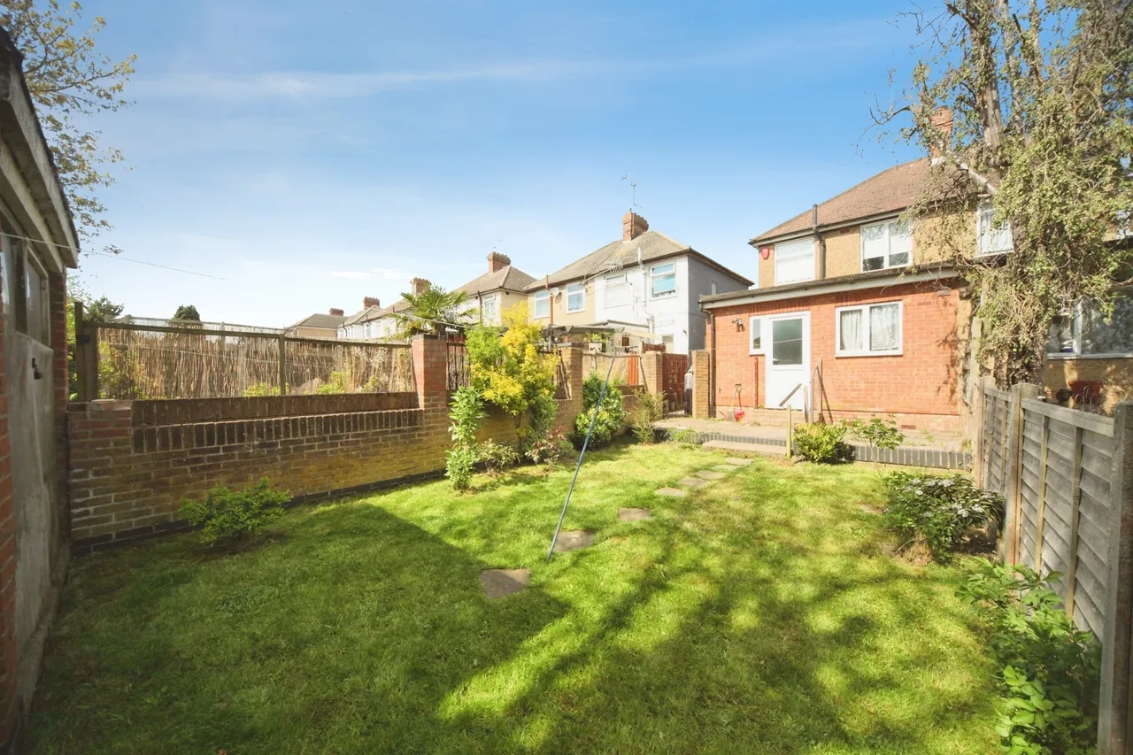 Third Avenue, Luton, LU3, photo 6