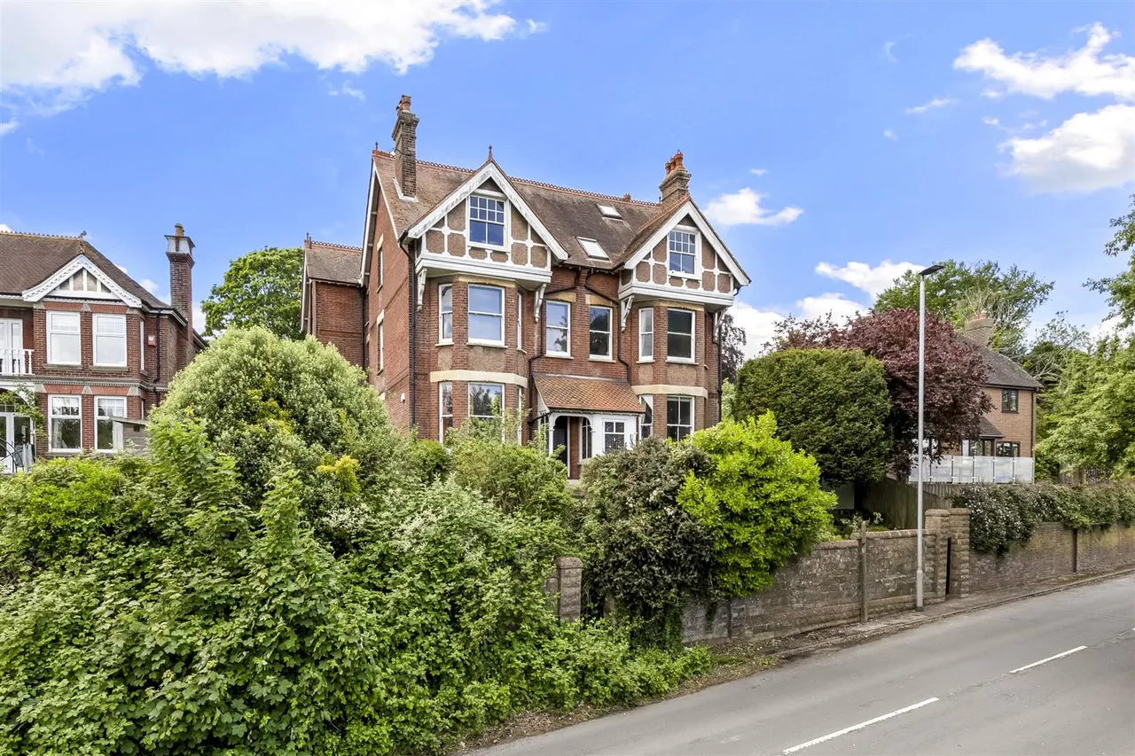 King Henrys Road, Lewes, BN7 1BY, photo 3