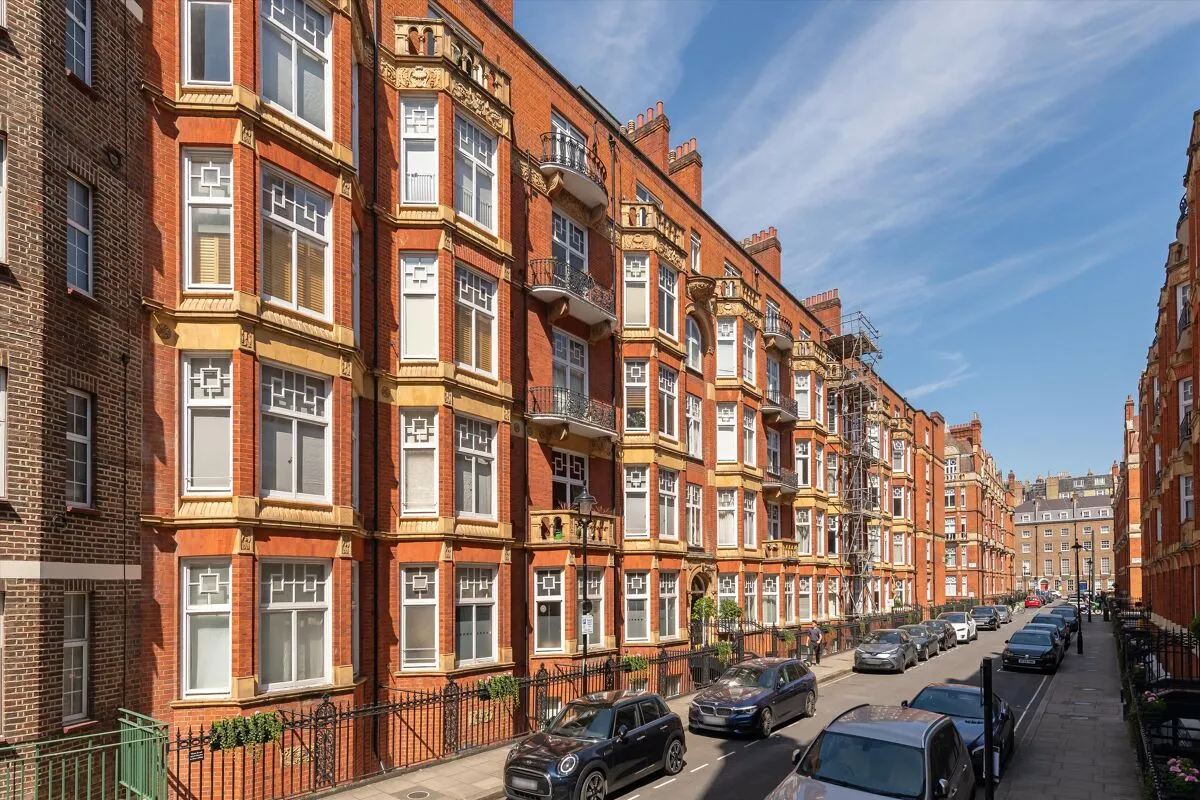2 bed flat for sale, Montagu Mansions, W1U
