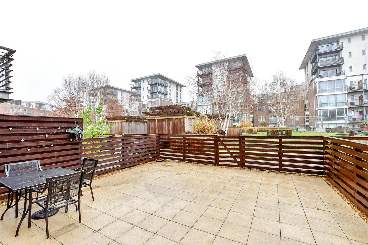 Admiralty Road, Portsmouth, PO1, photo 2