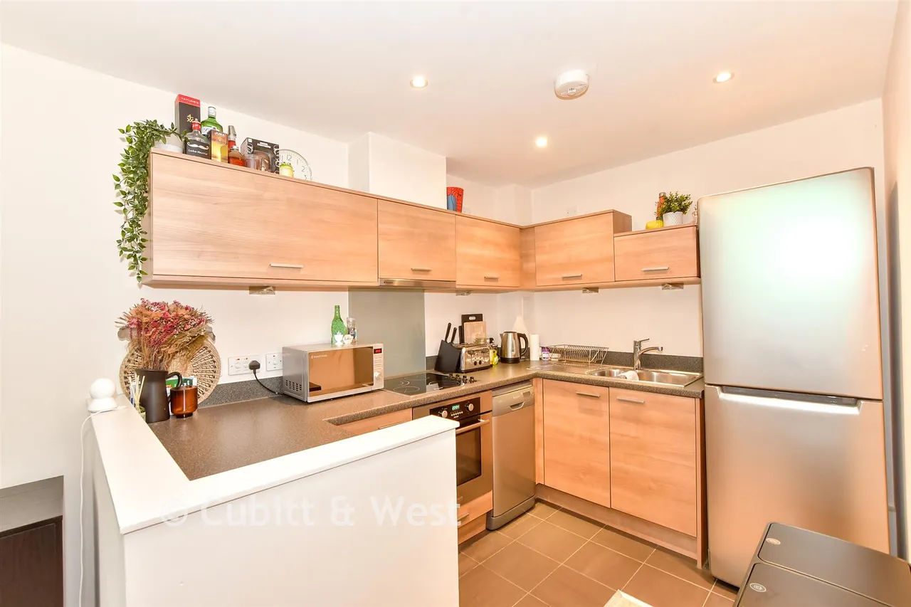 Admiralty Road, Portsmouth, PO1, photo 3
