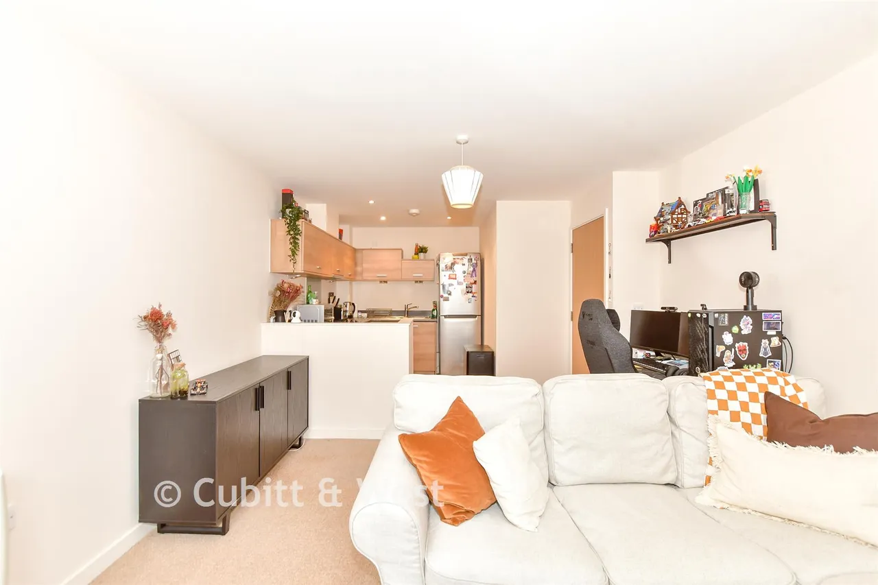 Admiralty Road, Portsmouth, PO1, photo 5