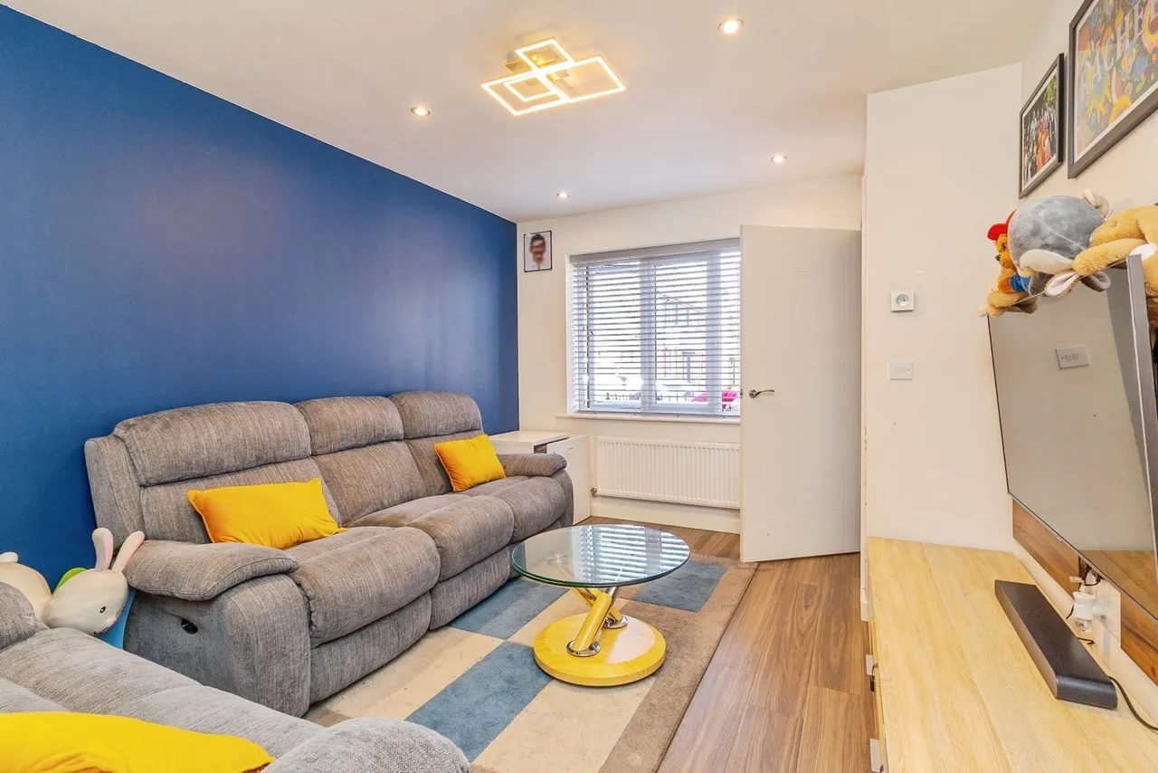 Burney Drive, Eagle Farm South, Milton Keynes, Buckinghamshire, MK17, photo 8