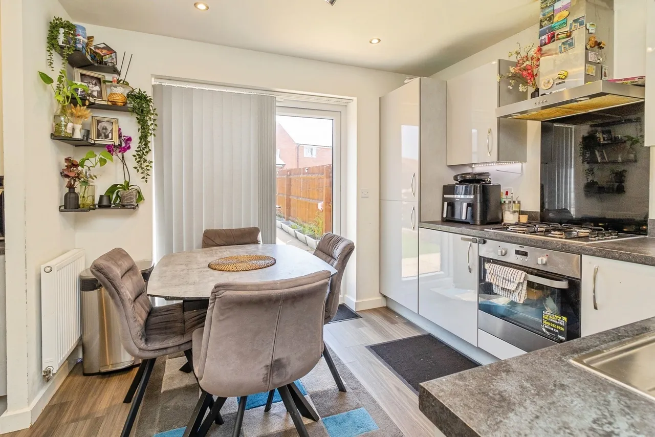 Burney Drive, Eagle Farm South, Milton Keynes, Buckinghamshire, MK17, photo 6