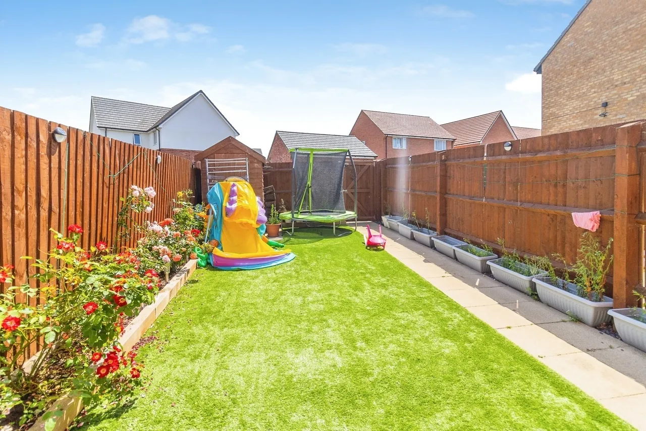 Burney Drive, Eagle Farm South, Milton Keynes, Buckinghamshire, MK17, photo 16
