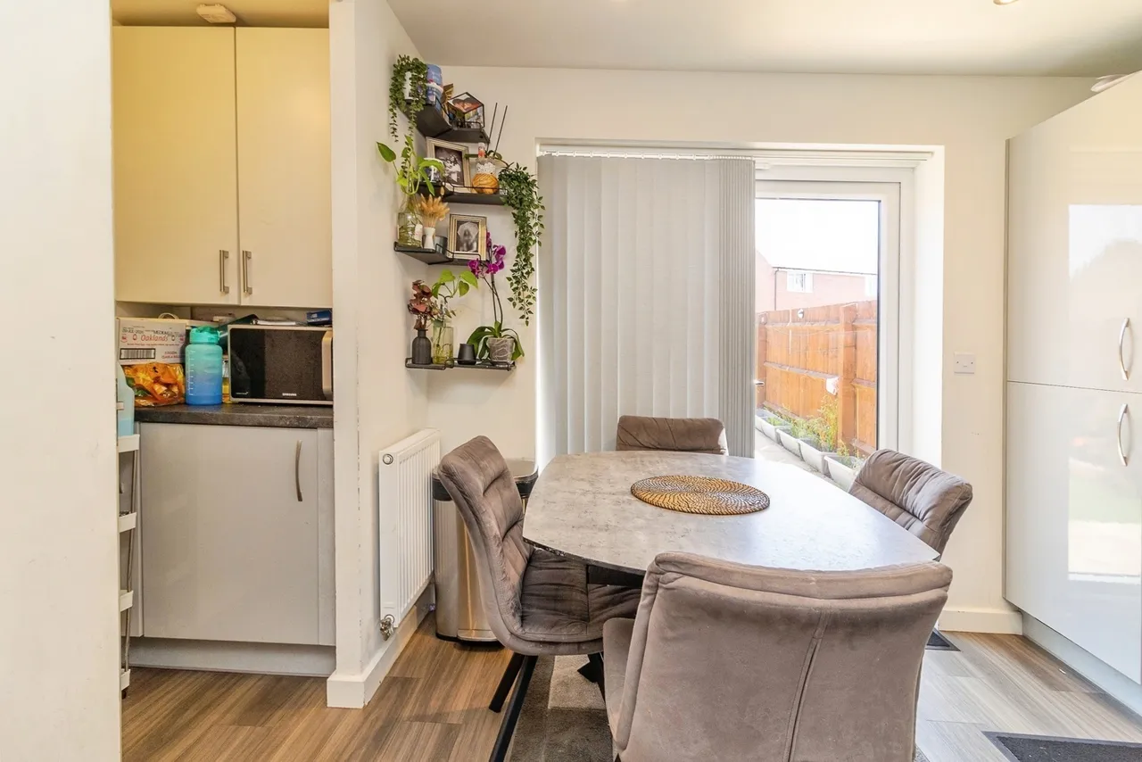 Burney Drive, Eagle Farm South, Milton Keynes, Buckinghamshire, MK17, photo 5