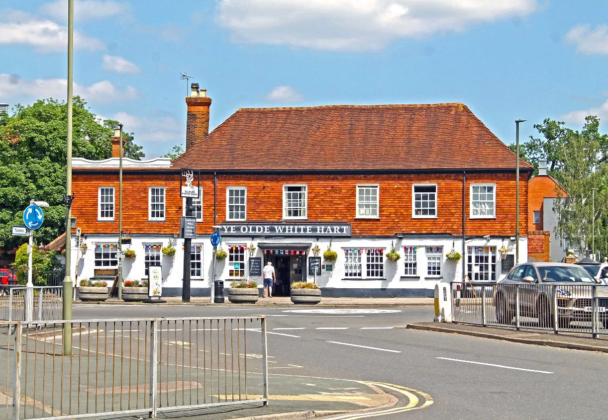 The Parade, Frimley, Camberley, Surrey, GU16 7HY, photo 9