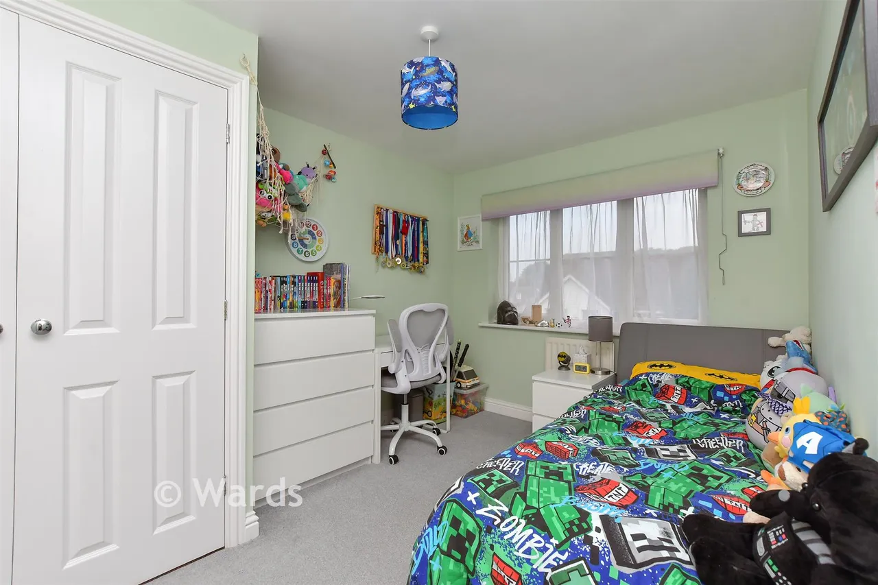 Finch Close, Faversham, ME13, photo 10
