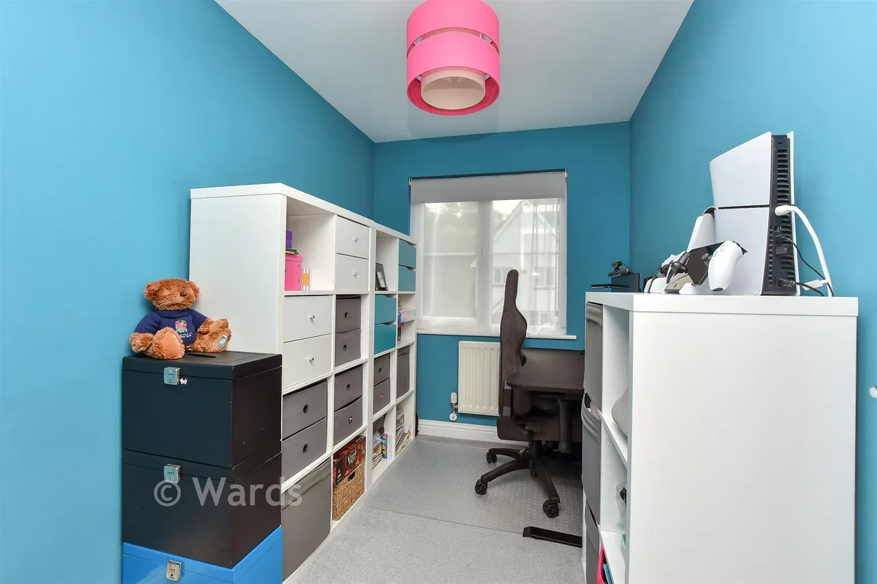 Finch Close, Faversham, ME13, photo 11