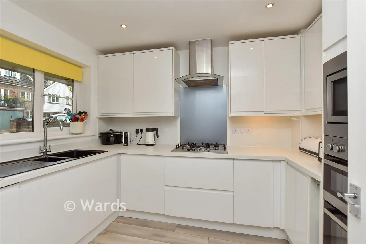 Finch Close, Faversham, ME13, photo 2