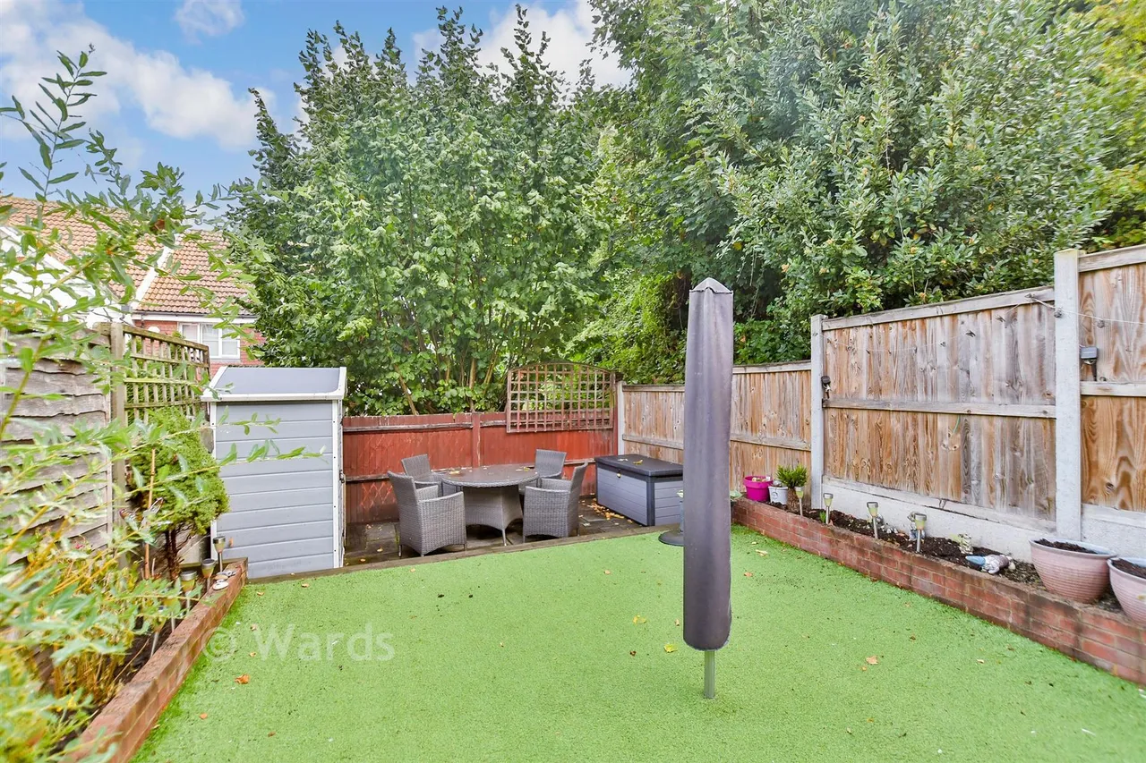 Finch Close, Faversham, ME13, photo 14