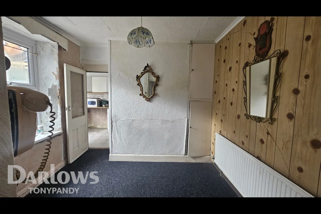 Upper Gynor Place, Ynyshir, CF39, photo 5