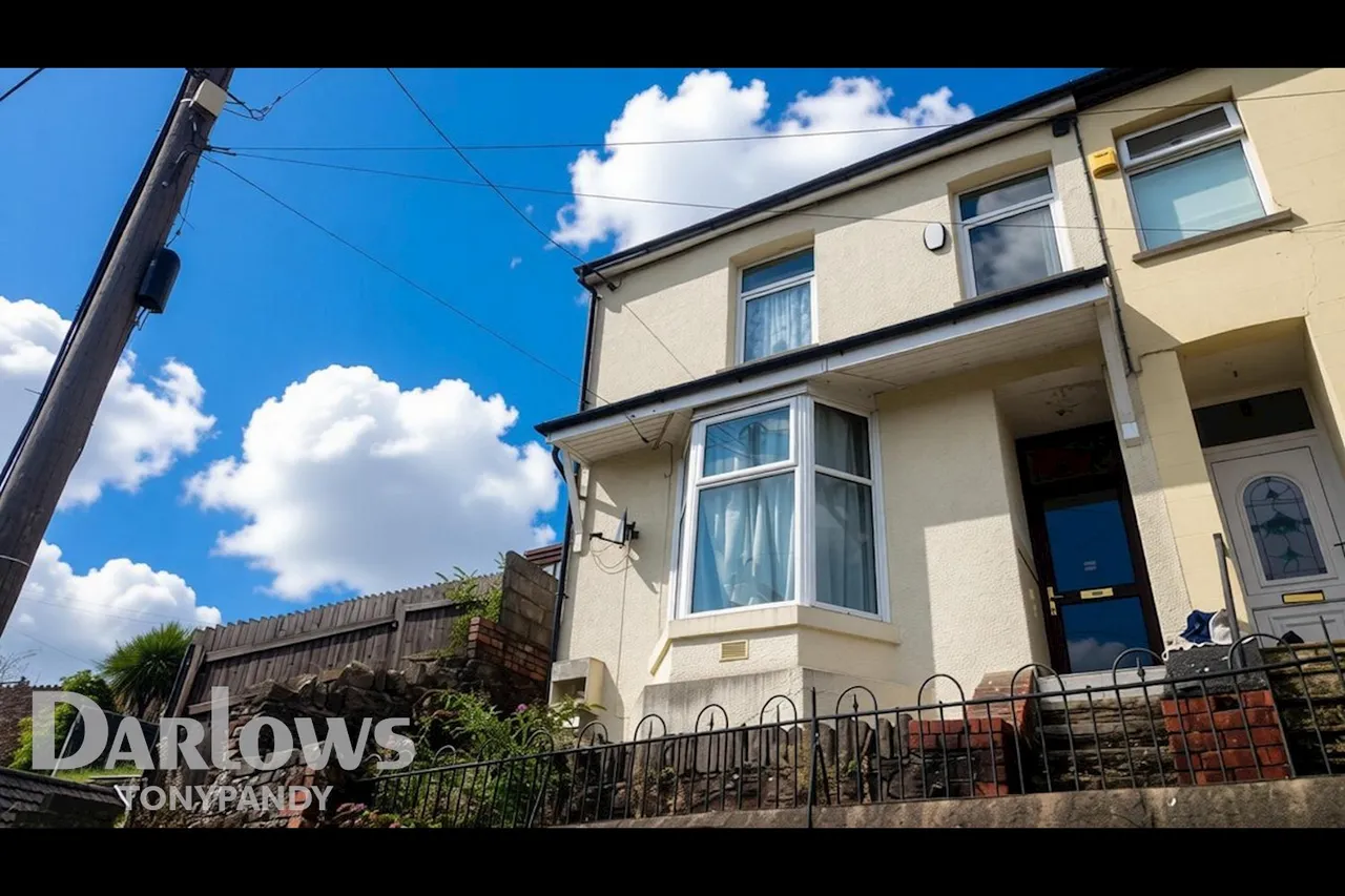 3 bed house for sale, Upper Gynor Place, Ynyshir, CF39