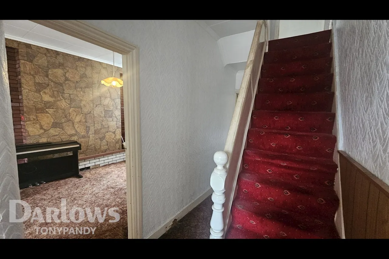 Upper Gynor Place, Ynyshir, CF39, photo 2
