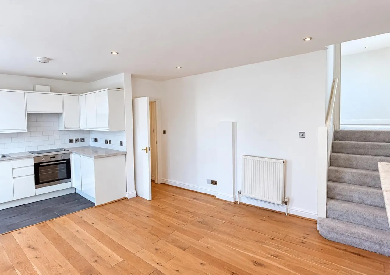 North Parade, Frome, BA11, photo 5