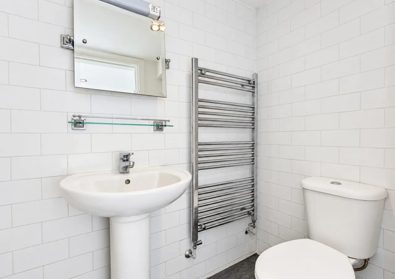 North Parade, Frome, BA11, photo 8
