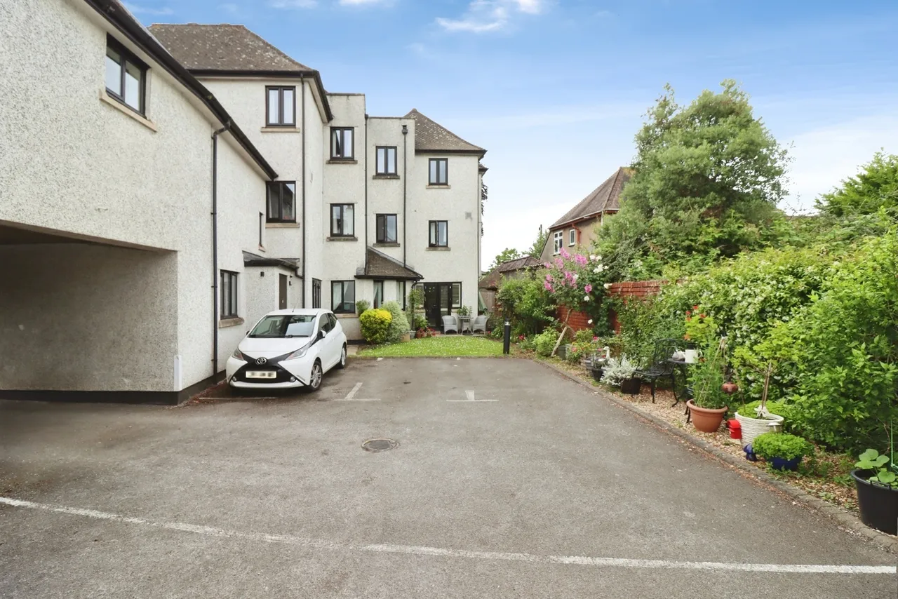 Cleeve Road, Downend, Bristol, BS16, photo 15