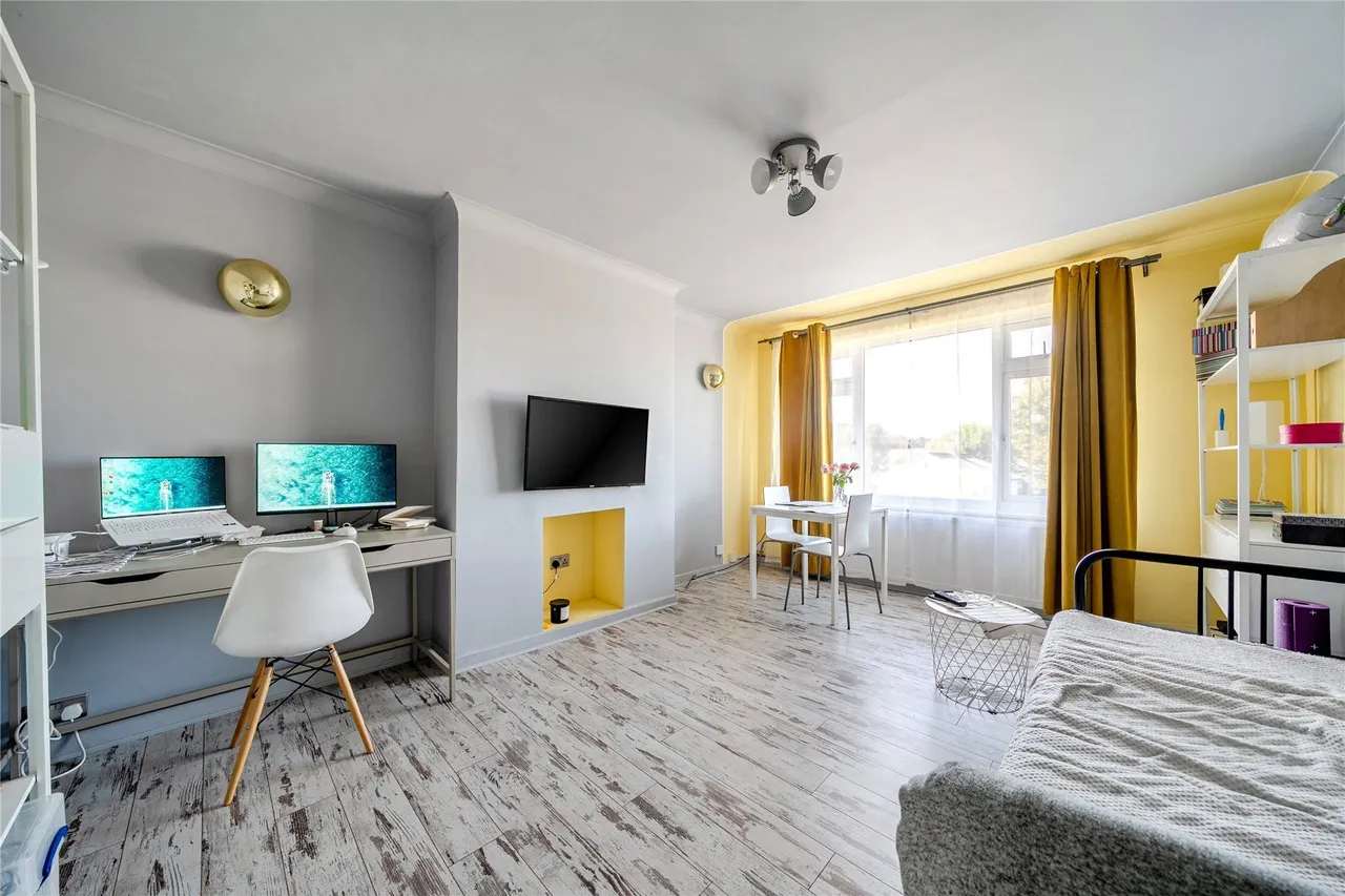 2 bed flat for sale, Stanley Way, Orpington, BR5