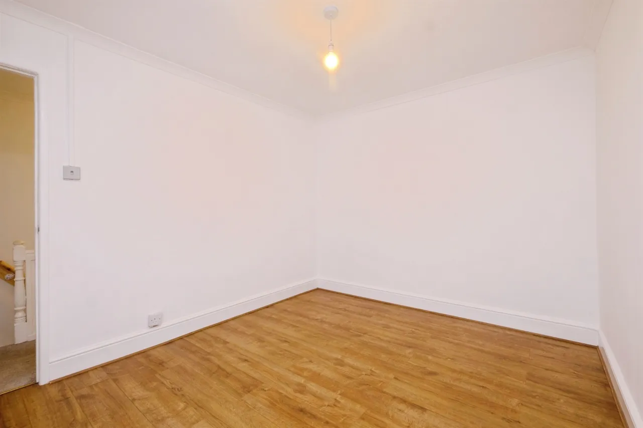 Kimberley Terrace, Tredegar, NP22, photo 14