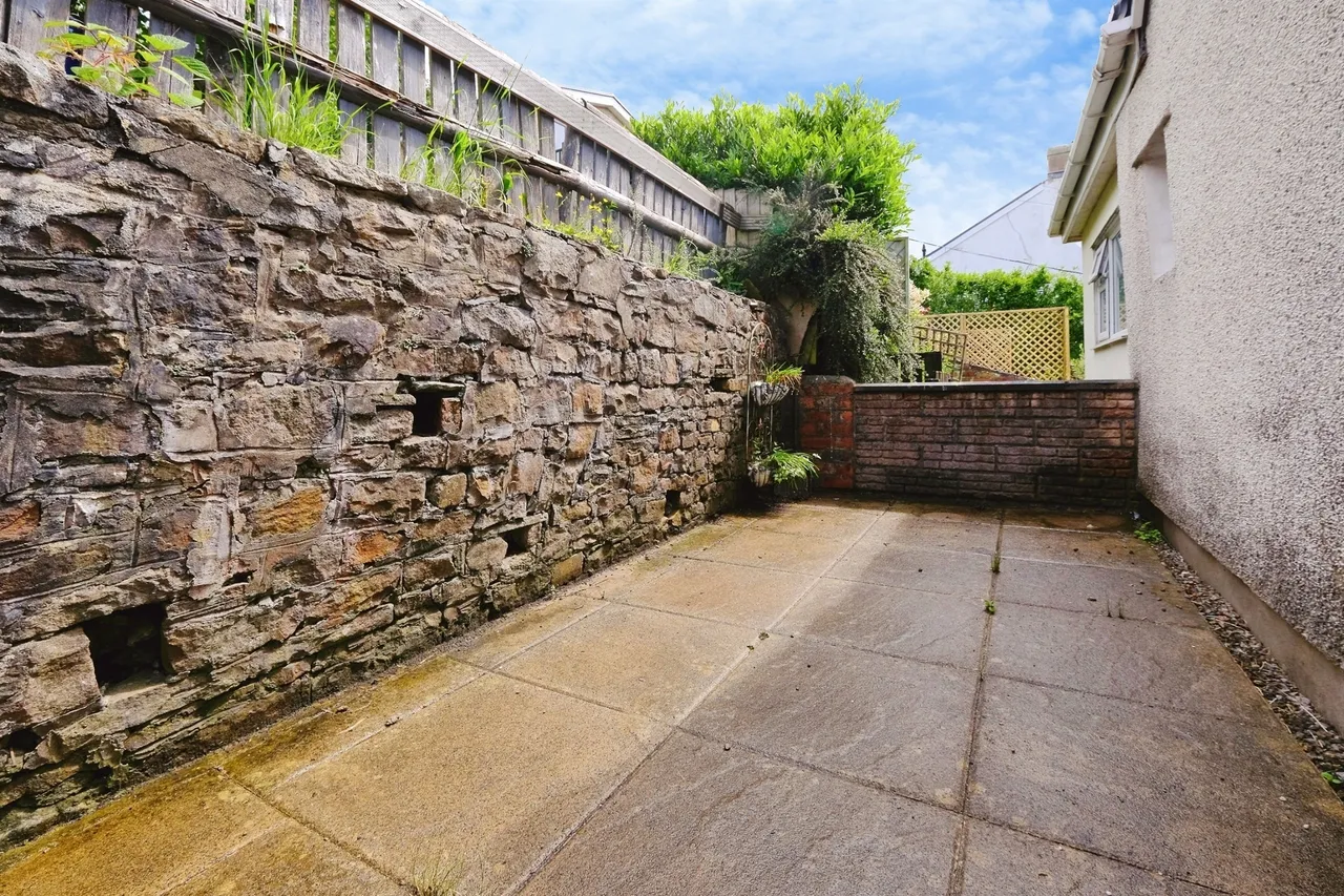 Kimberley Terrace, Tredegar, NP22, photo 19