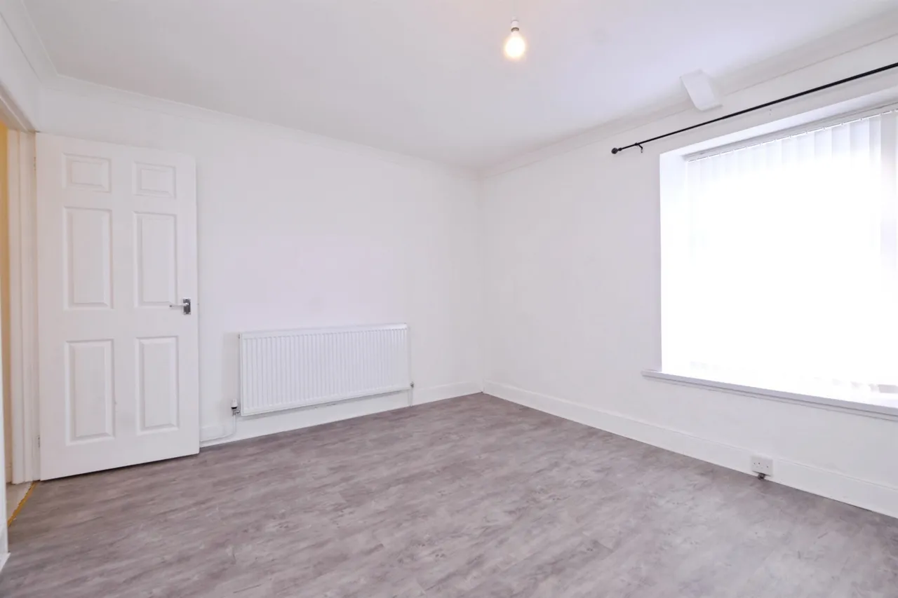 Kimberley Terrace, Tredegar, NP22, photo 5