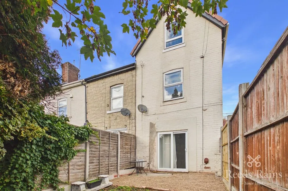 4 bed house to rent, Frederick Street, Catcliffe, S60