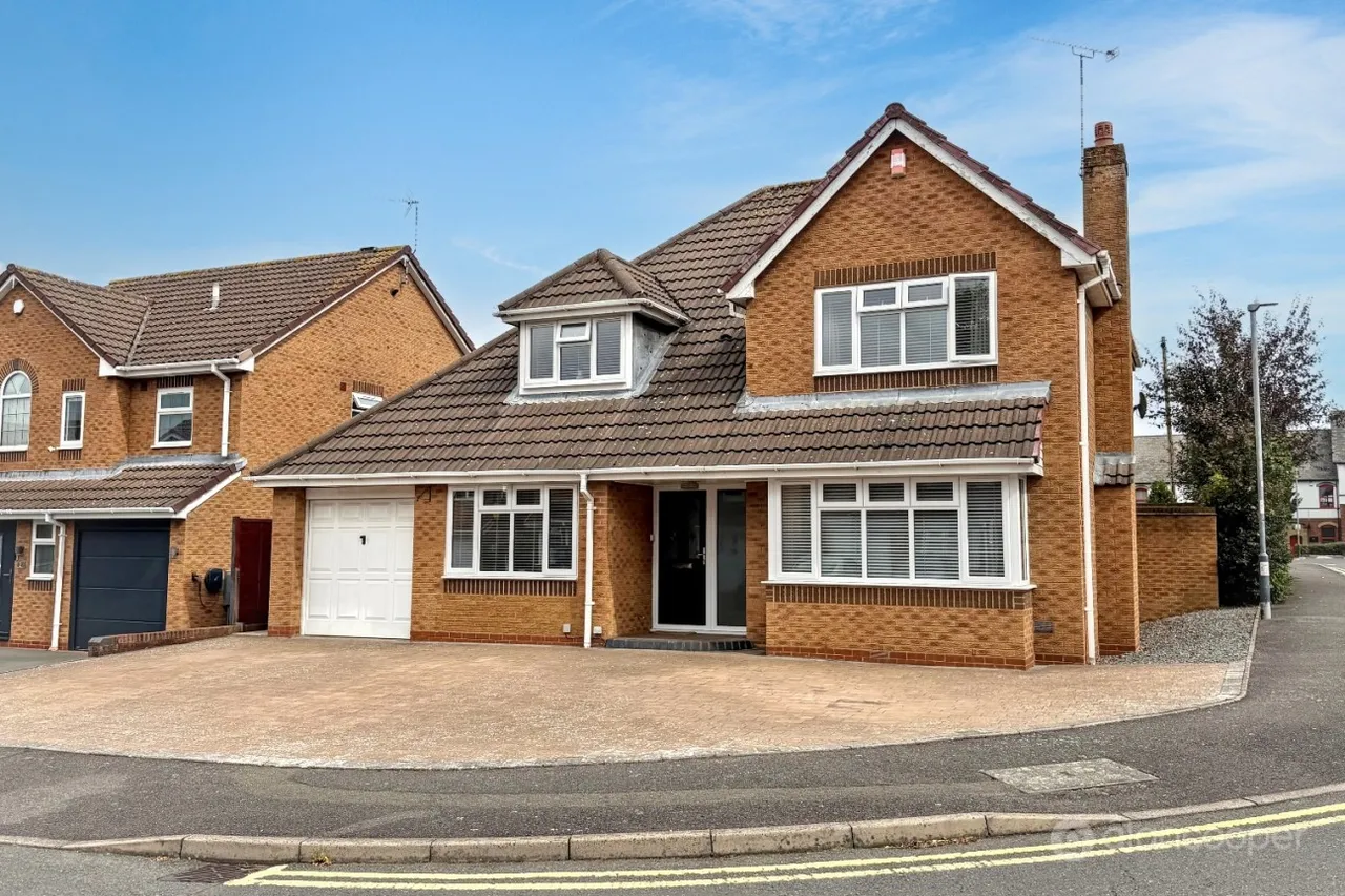 3 bed house for sale, Ribbonfields, Attleborough, CV11