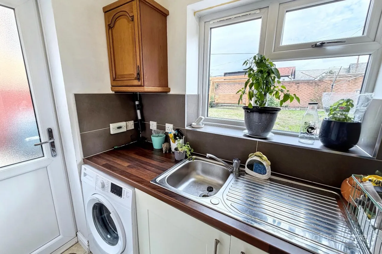 Ribbonfields, Attleborough, CV11, photo 12