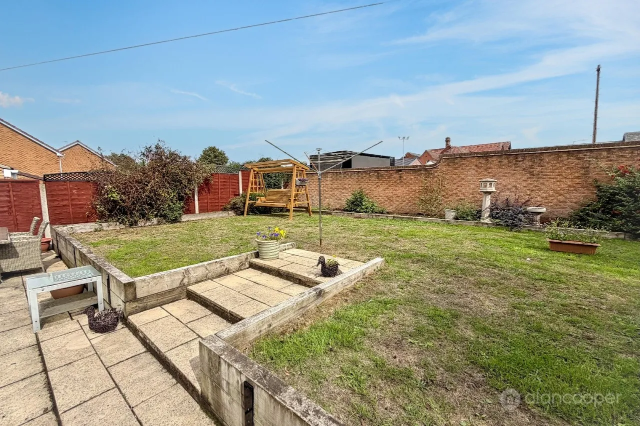 Ribbonfields, Attleborough, CV11, photo 21
