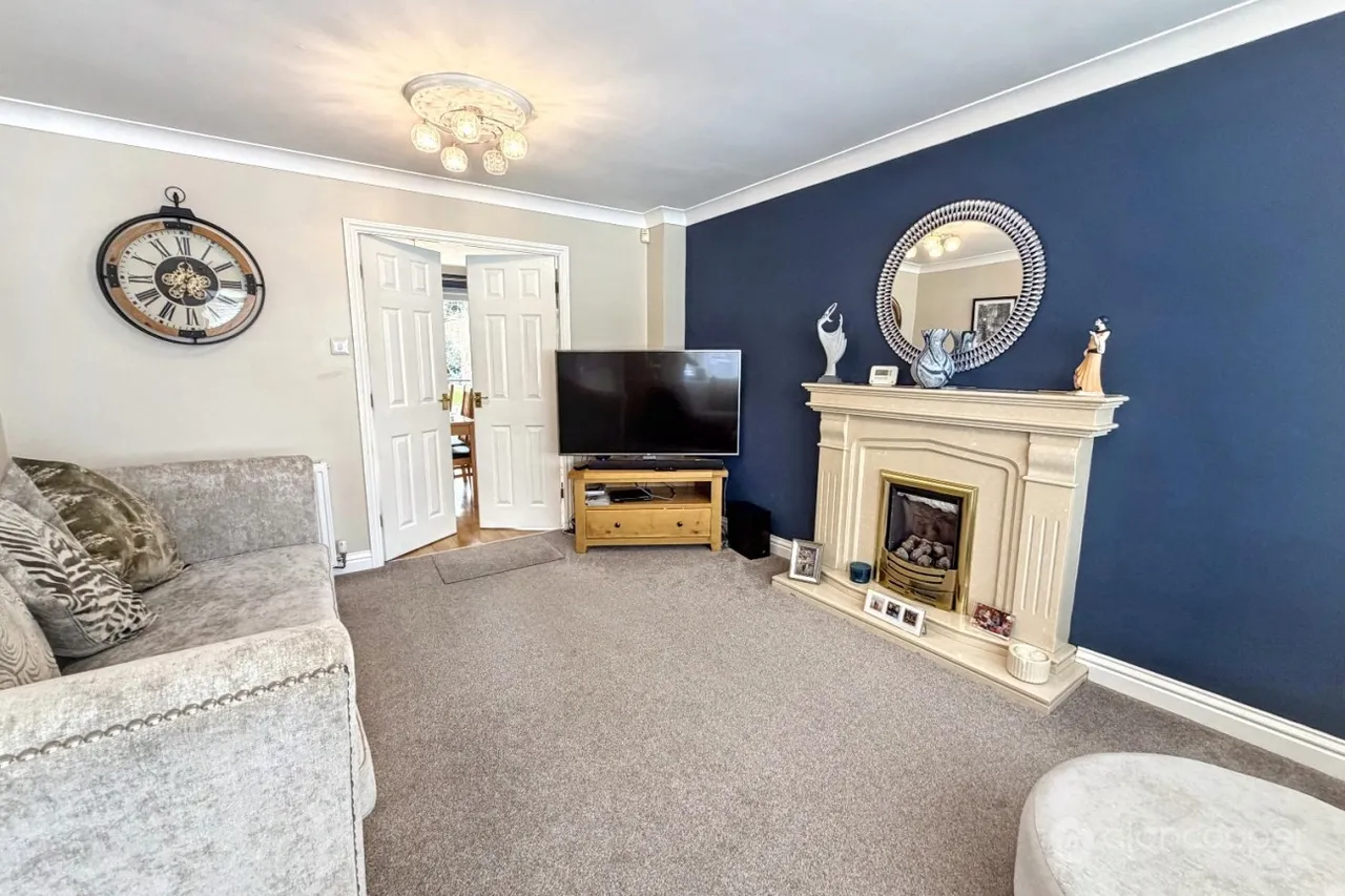 Ribbonfields, Attleborough, CV11, photo 3