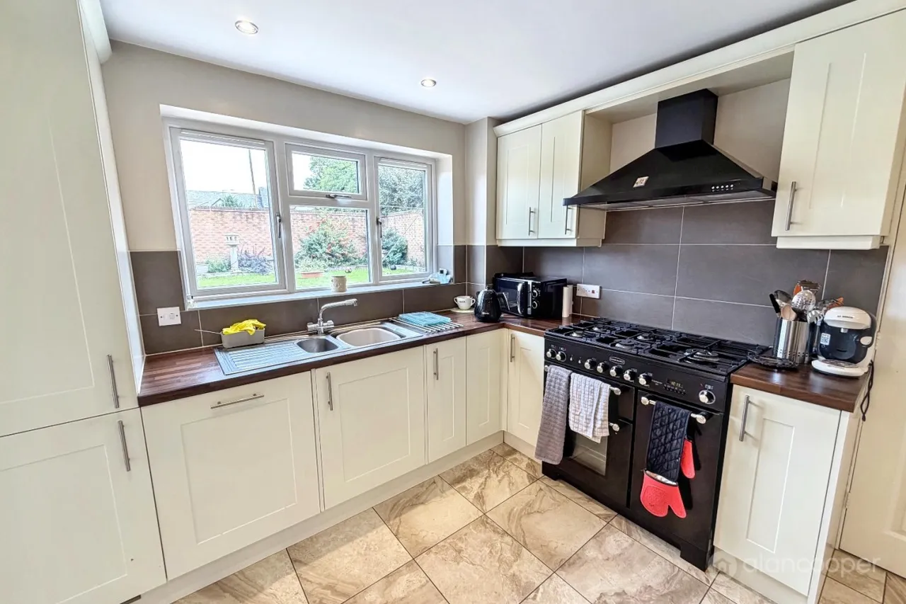 Ribbonfields, Attleborough, CV11, photo 8