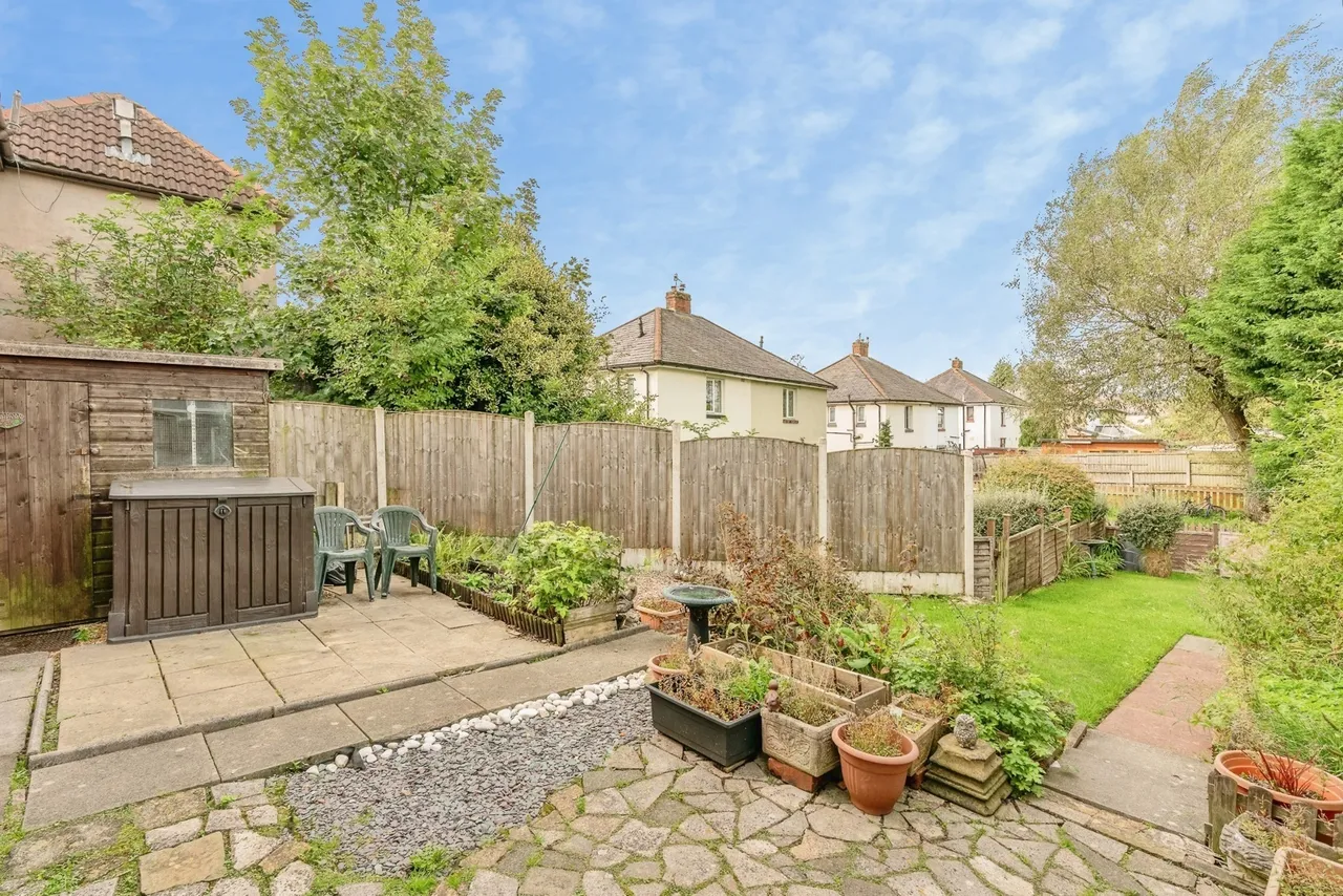 Regent Street, Nelson, Lancashire, BB9, photo 11