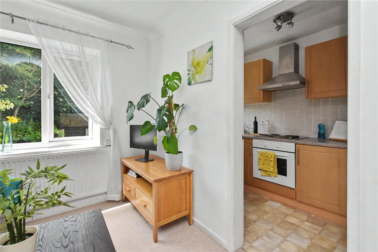 Kerry Garth, Horsforth, LS18, photo 5