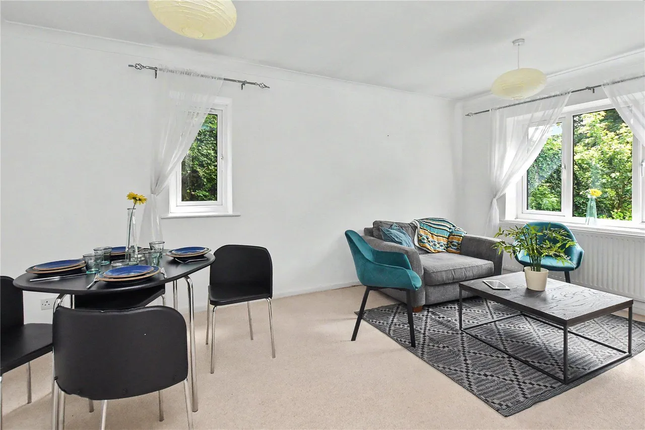 Kerry Garth, Horsforth, LS18, photo 4