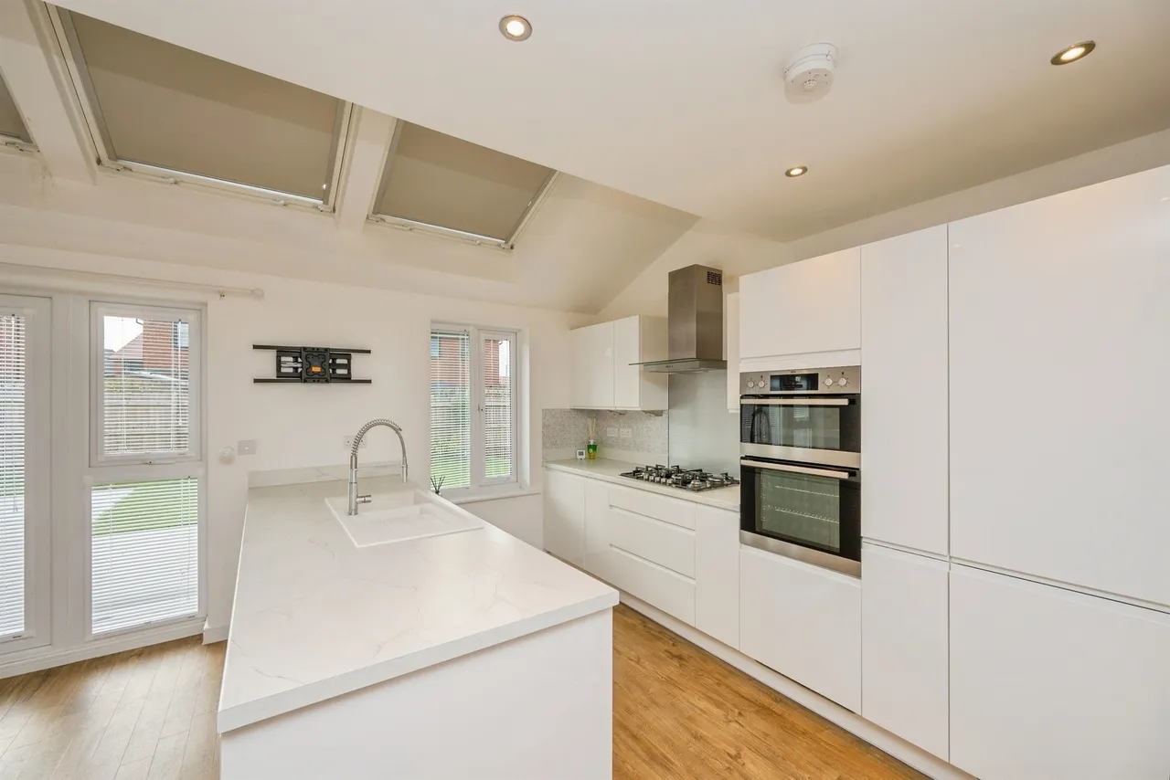 Whitwell Drive, Drakelow, DE15, photo 4