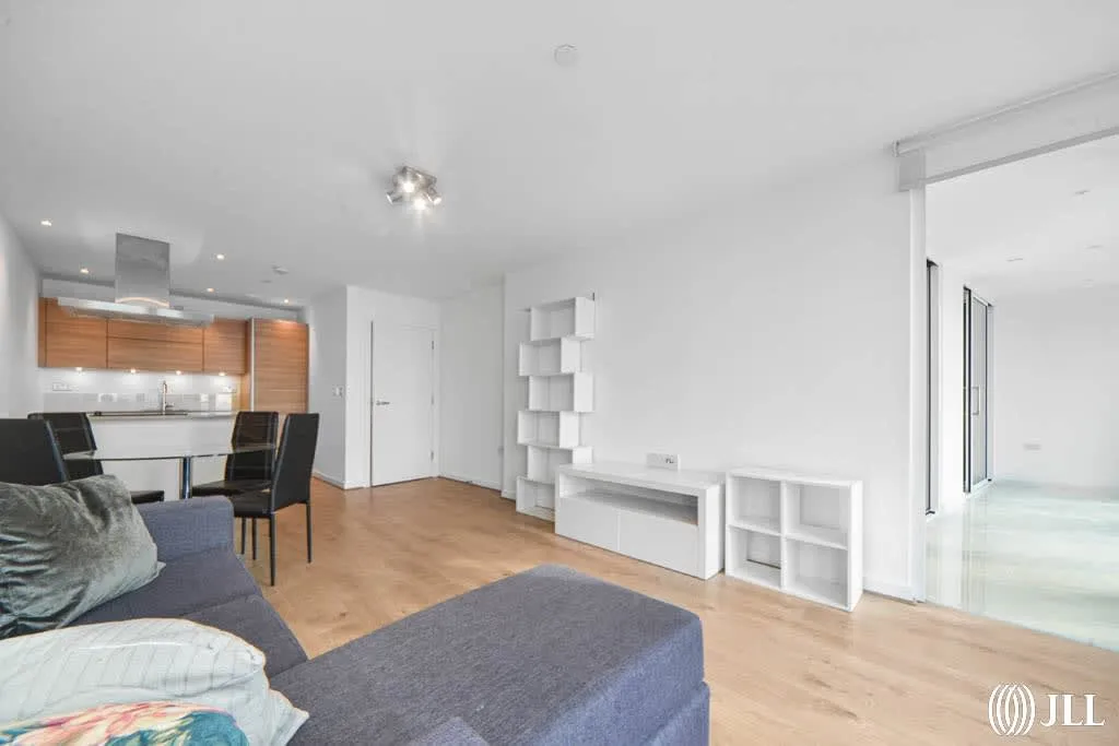 Station Street, Stratford, E15, photo 5