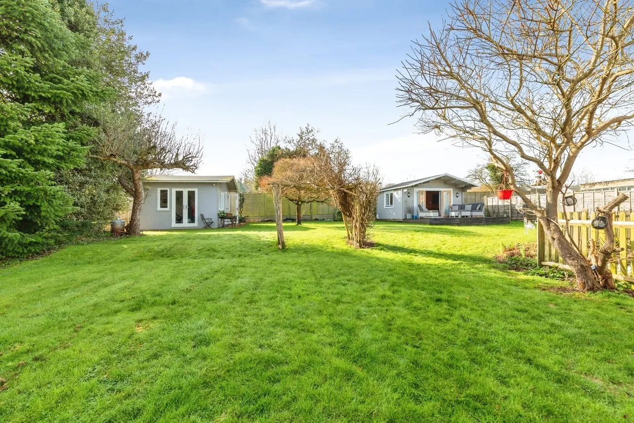 Lower Road, East Farleigh, Maidstone, Kent, ME15, photo 24