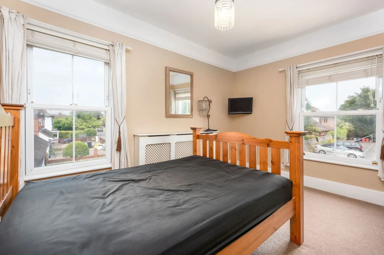 Bridge Road, Chertsey, KT16 8LA, photo 12