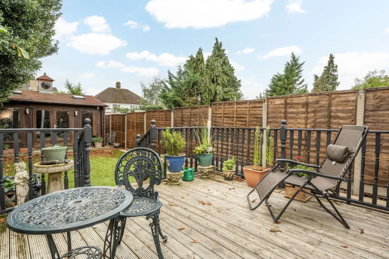 Bridge Road, Chertsey, KT16 8LA, photo 19