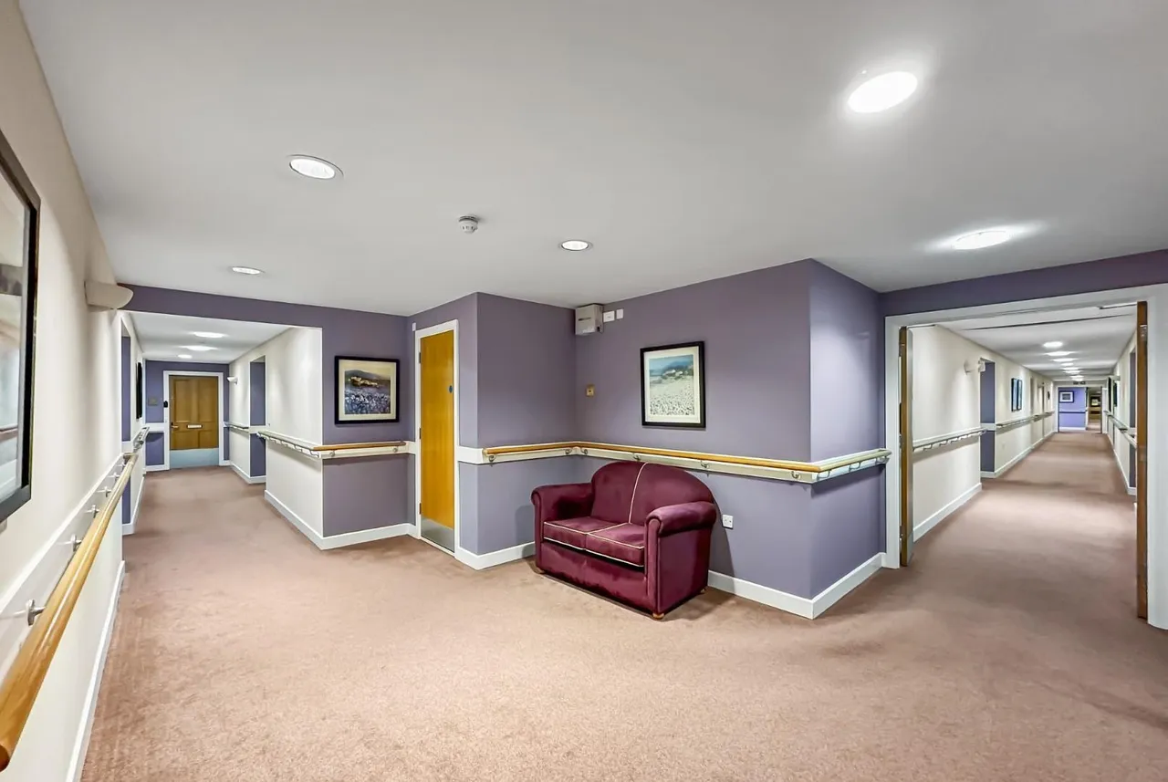 Tulip Drive, Timperley, Cheshire WA15 6LP, photo 14