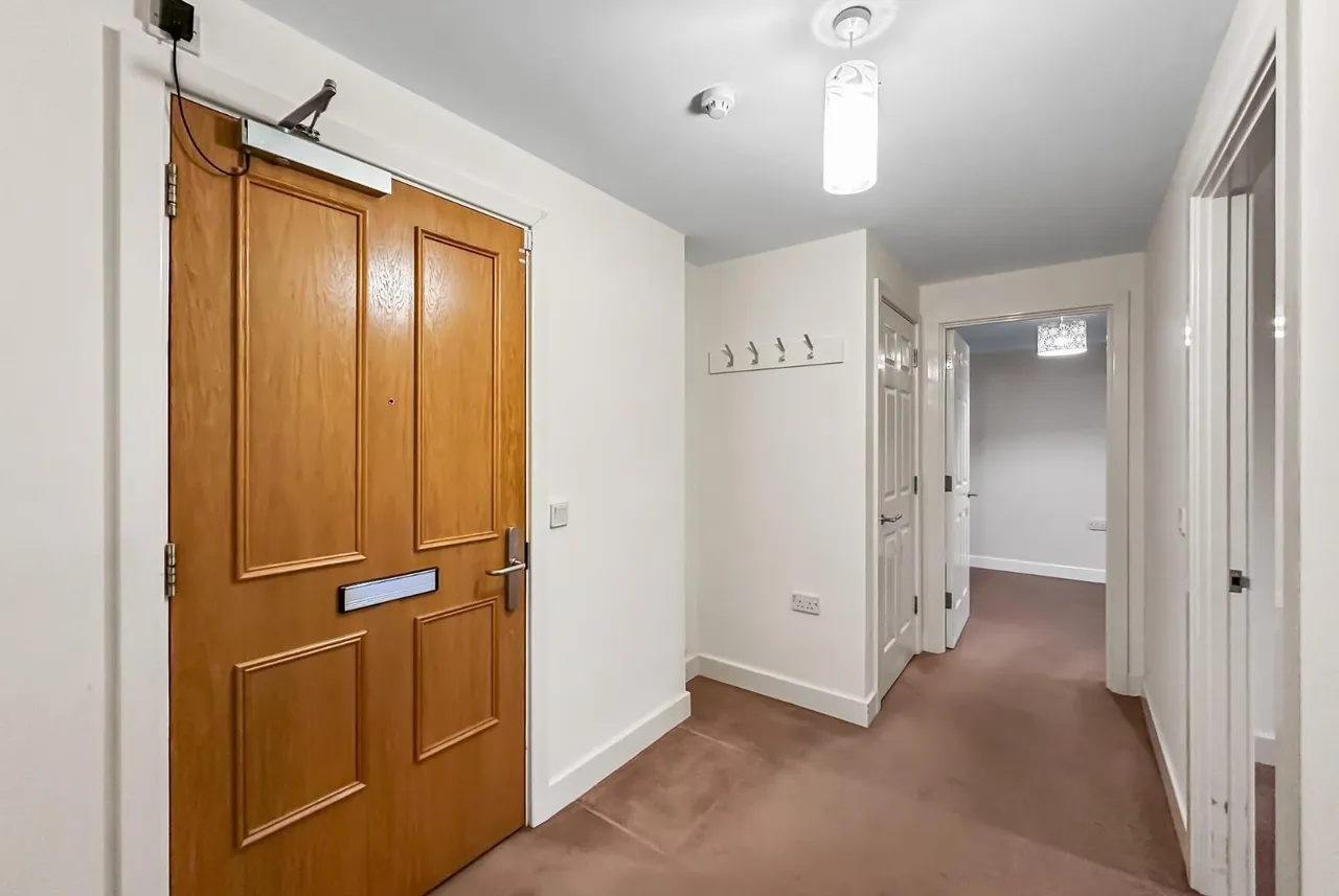 Tulip Drive, Timperley, Cheshire WA15 6LP, photo 12