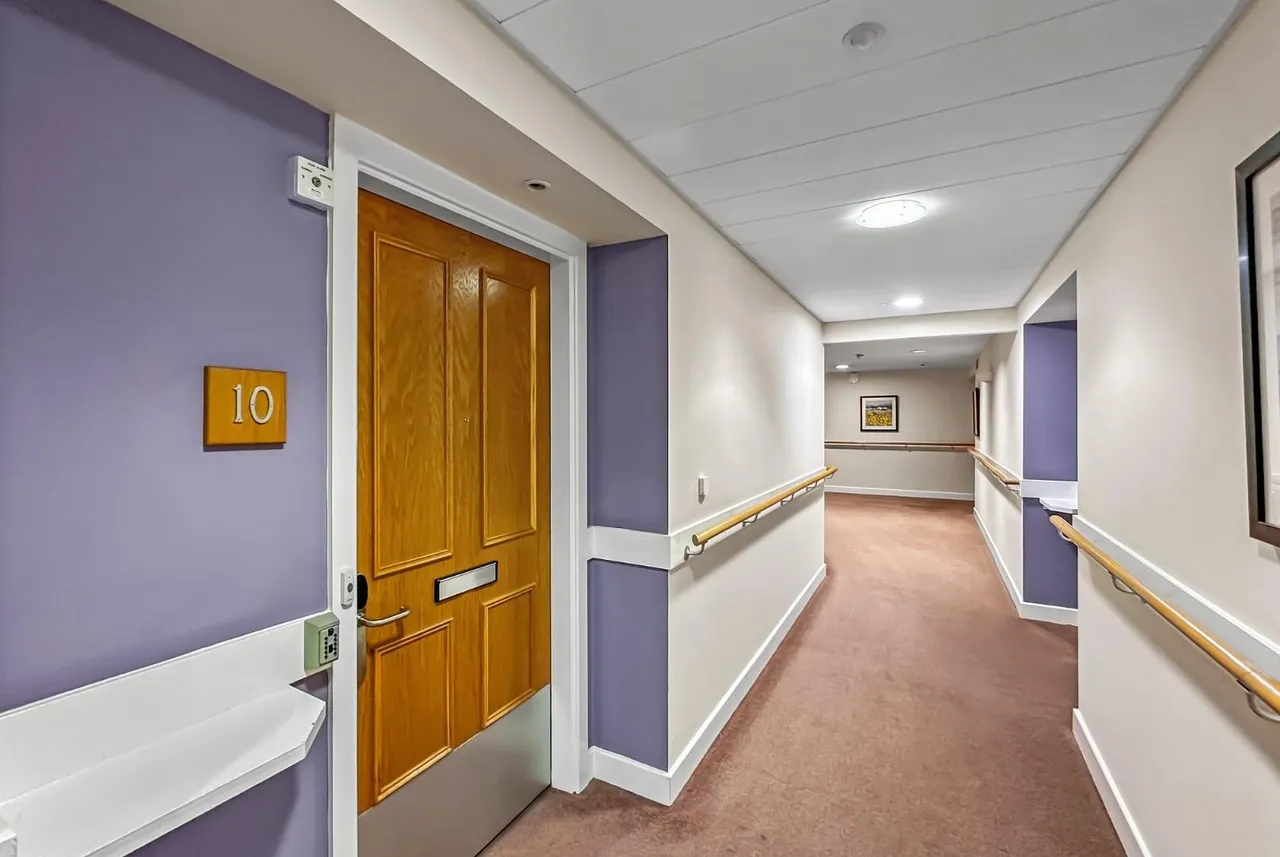 Tulip Drive, Timperley, Cheshire WA15 6LP, photo 13