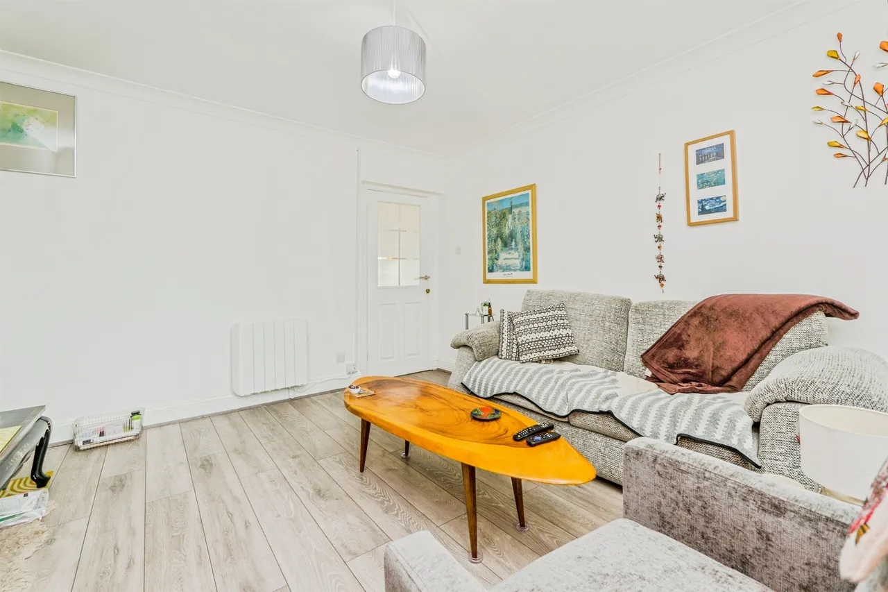 Wentloog Close, Rumney, Cardiff, photo 12